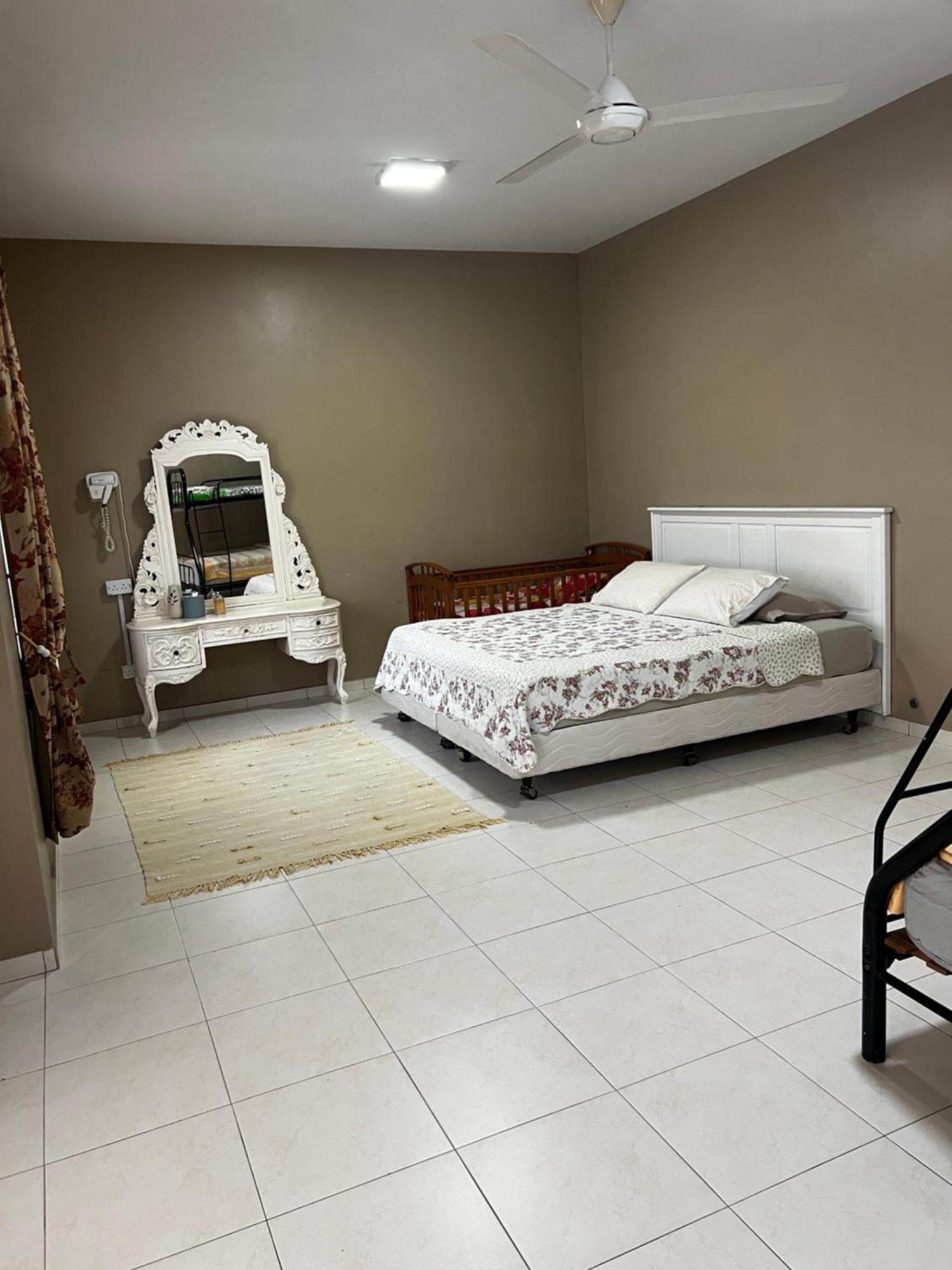 Homestay Melaka Executive Eksteriør billede